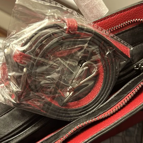 *NWT* LEATHER Handbag by Kattee - Picture 6 of 9